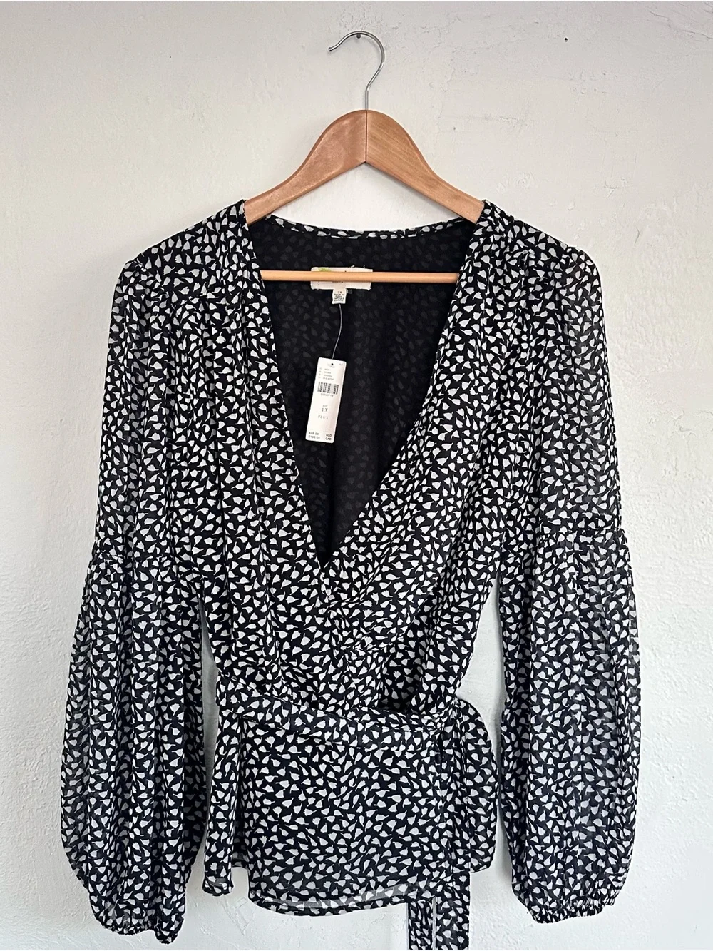 NEW NWT Anthropologie Porridge Puff Sleeve Wrap Blouse with Tie Waist